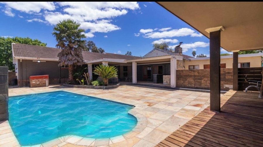 4 Bedroom Property for Sale in King Williams Town Central Eastern Cape
